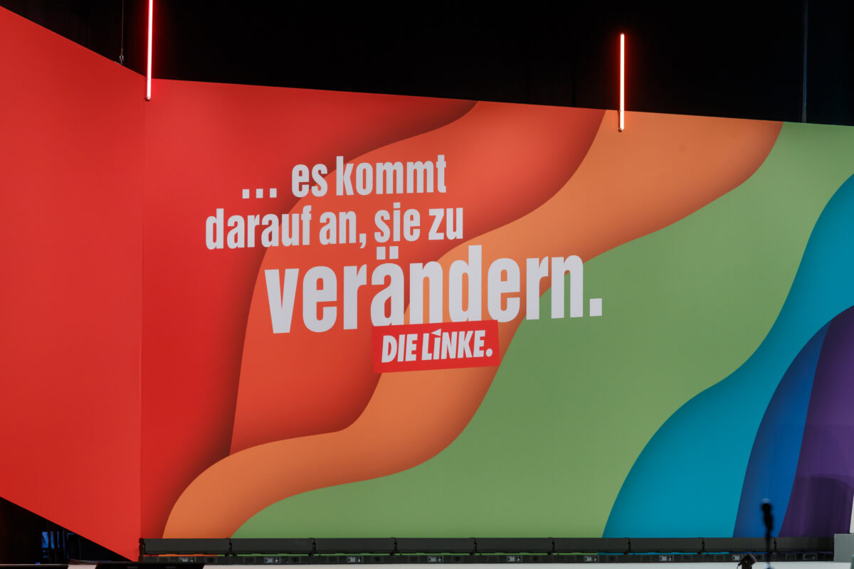 Federal party conference 'Die Linke' 2022 in Erfurt. Steffen Prößdorf (24/06/2022), Wikimedia Commons.