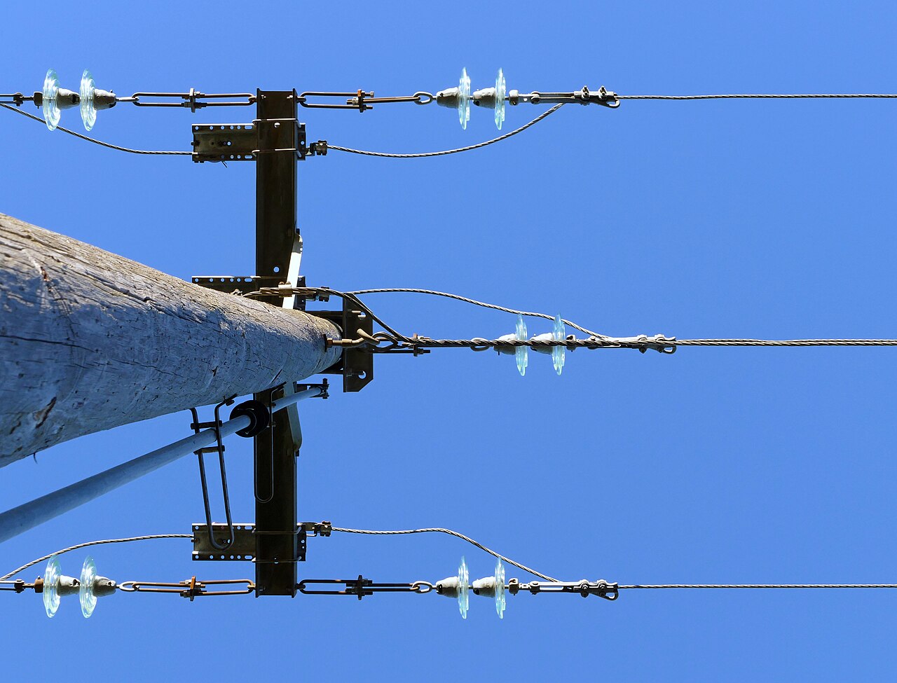 Top_of_power_line_pole_-_east_side